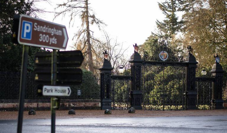 Porta de Norwich da residência de Sandringham, na Inglaterra, nesta segunda-feira.
