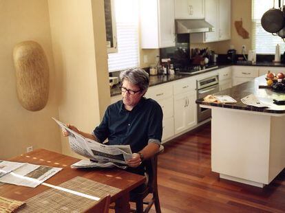 Jonathan Franzen em sua casa de Santa Cruz (Califórnia).
