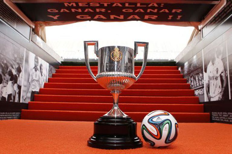 A taça da Copa do Rei, em Valência.