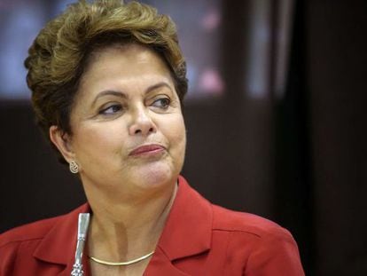 Dilma Rousseff depois de votar em Porto Alegre neste domingo.