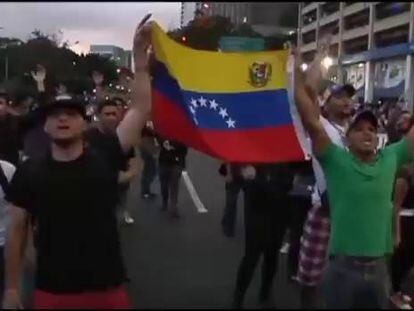 Os protestos mantêm-se em Caracas e outras cidades de Venezuela.