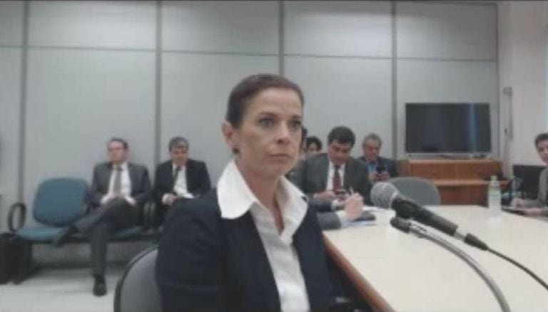 Claudia Cruz em depoimento ao juiz Sérgio Moro, em novembro de 2016.