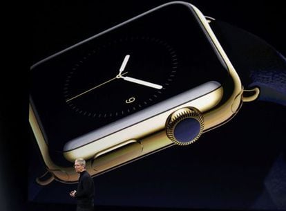 Tim Cook, presidente-executivo da Apple, na apresentação do Apple Watch.