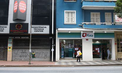 Farmácias continuam funcionando em São Paulo no período de quarentena.