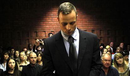 Oscar Pistorius durante o julgamento pela morte de sua noiva.