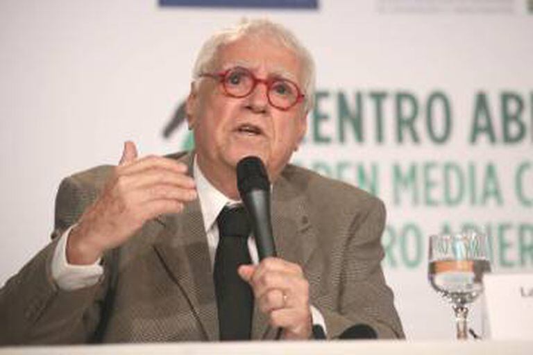 Lamartine DaCosta discorda de projeção do COB.