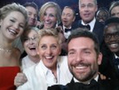 Uma de suas imagens que compartilhou Ellen DeGeneres na noite dos Oscar conseguiu bater o recorde de retuits