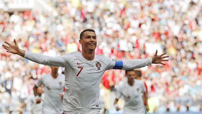 Cristiano Ronaldo após marcar na partida.