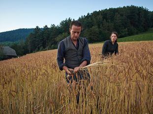 Cena de 'Uma vida oculta', de Terrence Malick. No vídeo, o trailer do filme. 