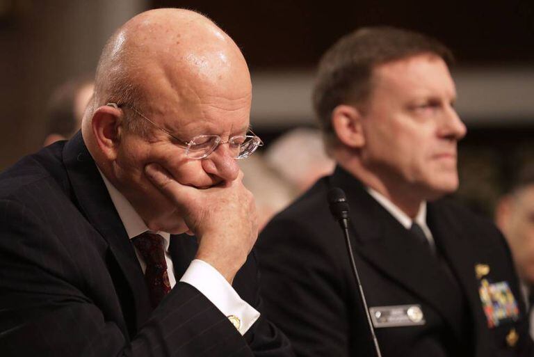 O Diretor de Inteligência Nacional, James Clapper (e) e o da NSA, Mike Rogers