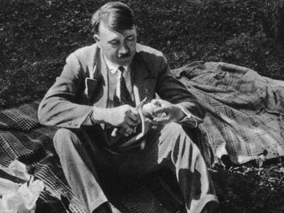 Hitler, em um almoço no campo