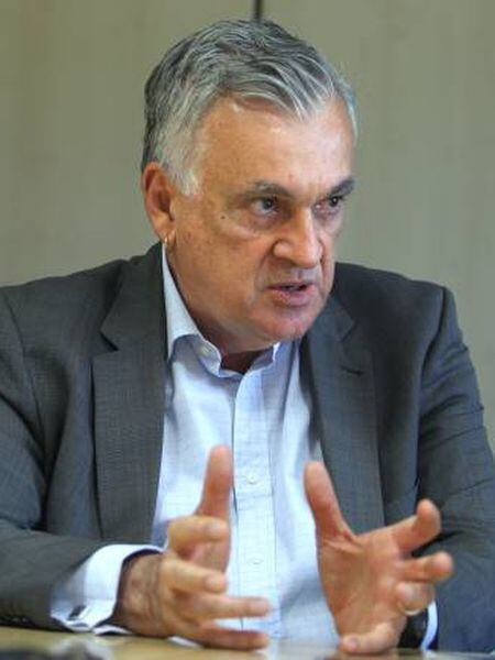 Juca Ferreira.
