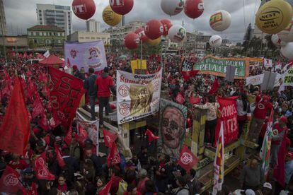 Manifestantes nesta quinta-feira, em São Paulo.
