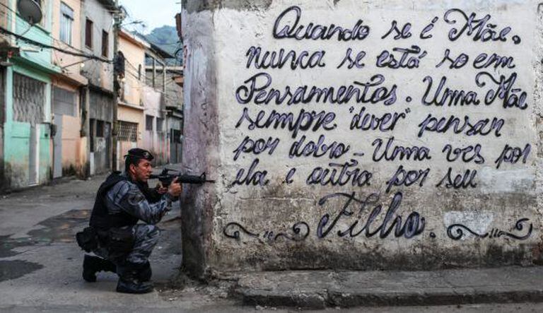 Operação policial na zona oeste do Rio no dia 13 de março.