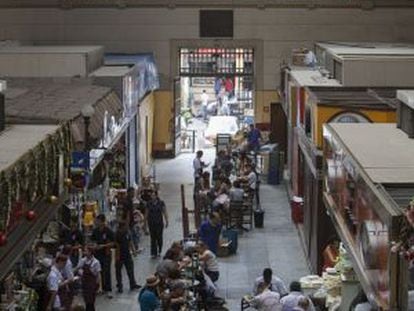 Visitantes no Mercado Municipal de São Paulo.