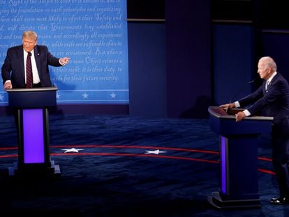 O presidente Donald Trump e o candidato democrata, Joe Biden, durante o debate.