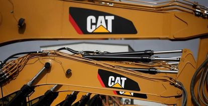 Máquinas da companhia de equipamento Caterpillar