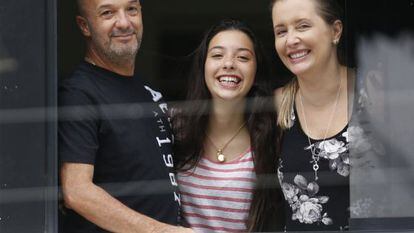 Simonovis, junto a sua mulher e sua filha, depois de sair de prisão