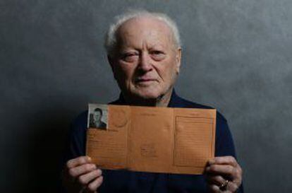 Janos Forgacs, de 87 anos, sobrevivente do campo nazista, em 12 de janeiro.