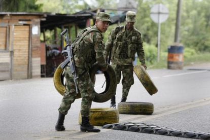 Soldados do Exército colombiano