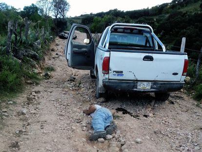 Corpo de um familiar do ex-chefe de polícia em Chilapa, Guerrero.