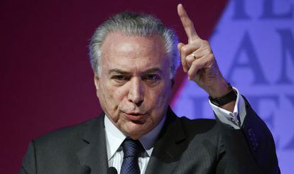 Michel Temer fala em um foro econômico em Sao Paulo.