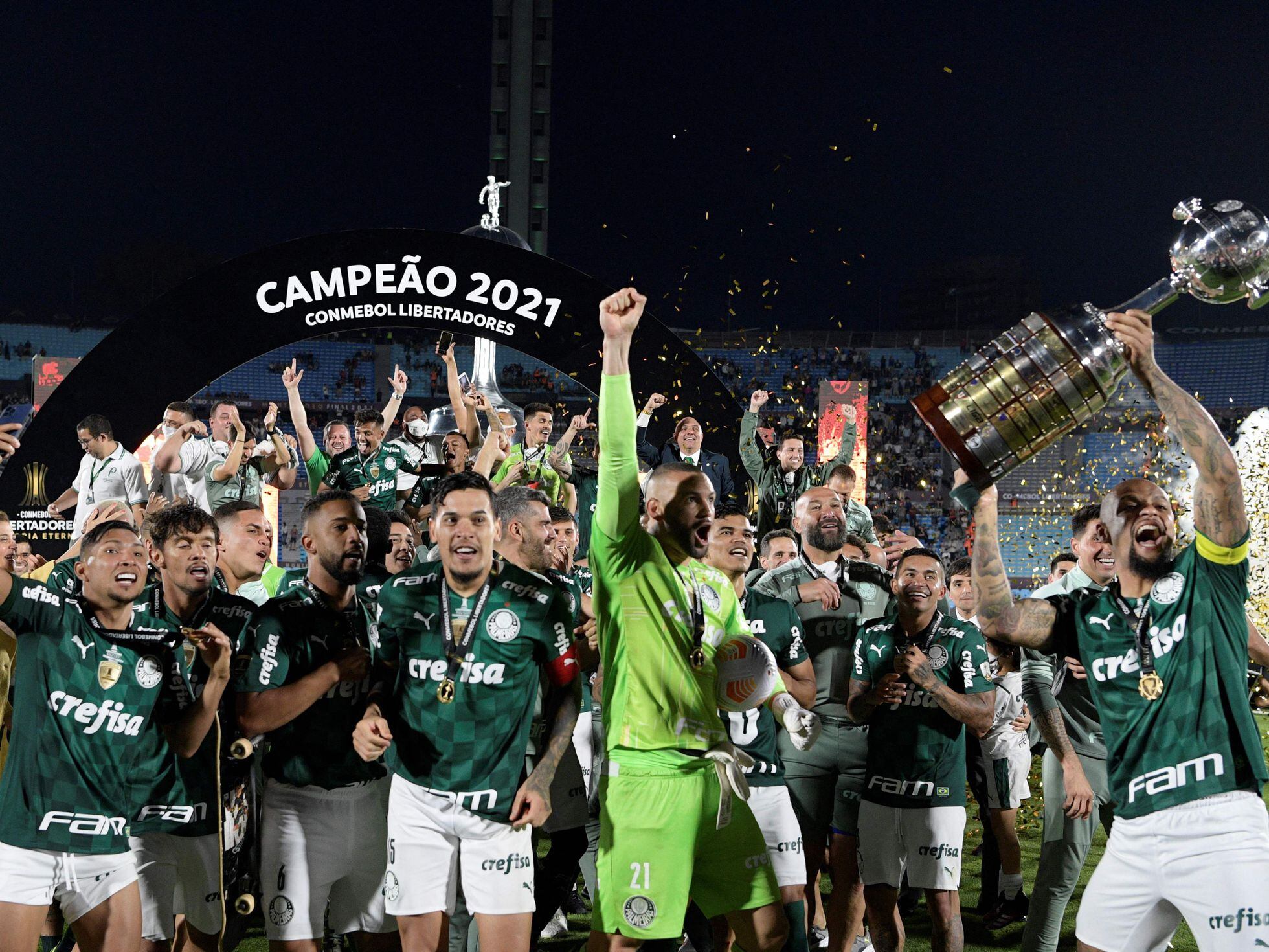 Como o Corinthians é campeão mundial sem ter a Libertadores?