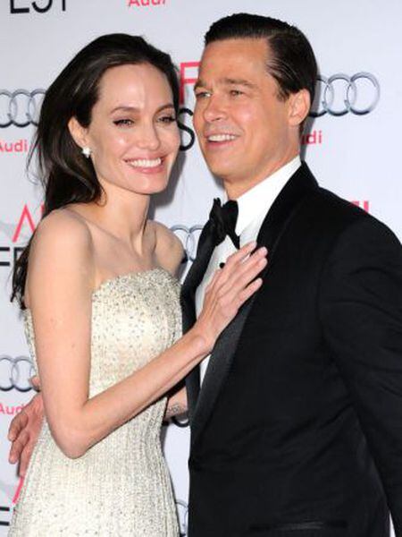 Angelina Jolie e Brad Pitt na apresentação de 'À Beira Mar'.