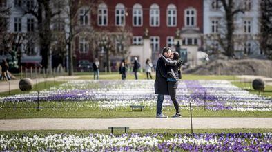Um casal em Copenhague em 2018.