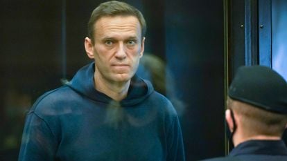 Alexei Navalni durante a audiência no Tribunal Municipal de Moscou nesta terça-feira.