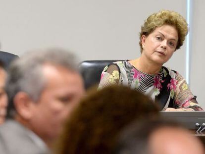 Rousseff em reuni&atilde;o com aliados no Pal&aacute;cio do Planalto no dia 4.