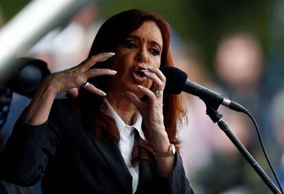 Cristina Kirchner discursa no Tribunal dia 13 de abril.
