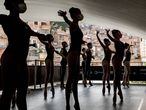 Ensayo del ballet de Paraisópolis, creado en 2012. Solo 20 de los 200 bailarines asisten hoy a las clases.