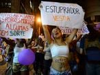 Rio de Janeiro - Mulheres em passeata defendem legalização do aborto e protestam contra CPI que tramita na Assembléia Legislativa do Estado do Rio de Janeiro (Fernando Frazão/Agência Brasil)
