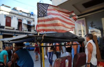 Uma bandeira dos EUA em Havana.