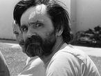 El criminal estadounidense Charles Manson en el Centro Médico de California, el 1 de agosto de 1980.