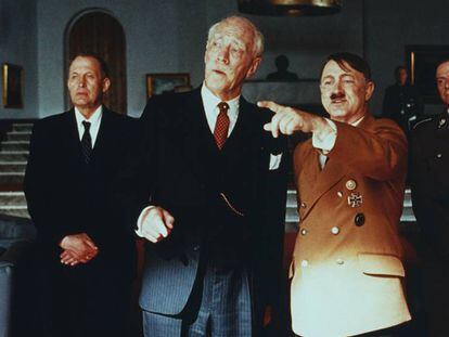 O ator Max von Sydow (segundo à esquerda), no papel de Knut Hamsun no filme ‘Hamsun’, de Jan Troell (1996)
