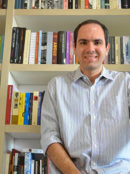 Rodrigo Cássio Oliveira, doutor em Estética e Filosofia da Arte pela UFMG.