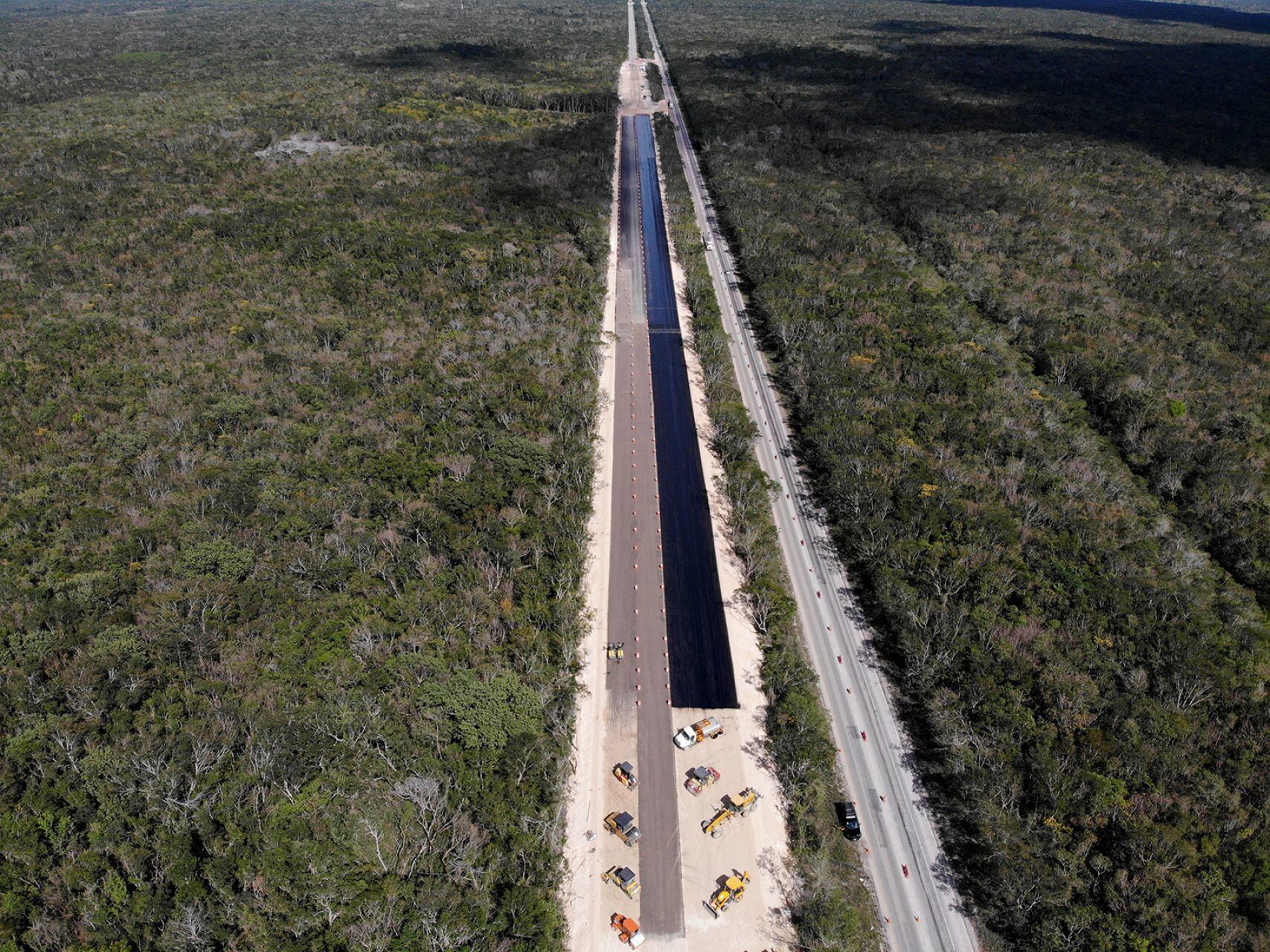 Trecho em construção da estrada Kalkini-Cancún do Trem Maia, em 5 de março. 