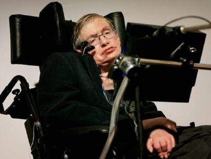 Stephen Hawking, que sofre da doença há mais de 50 anos.