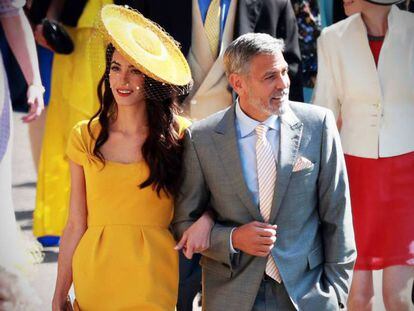 George e Amal Clooney, ao chegarem ao casamento.