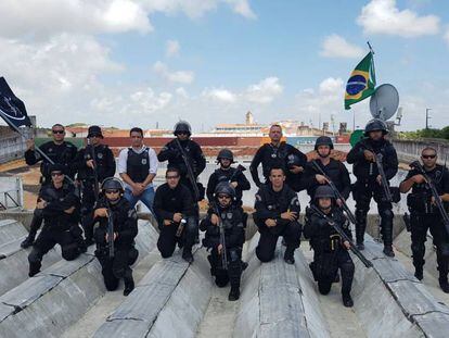 Agentes da da Força Tarefa de Intervenção Penitenciaria em Alcaçuz.