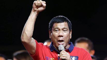 Rodrigo Duterte no ato final de sua campanha eleitoral.