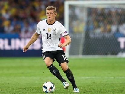 Na falta dos gols de Thomas Muller, Toni Kroos foi um dos jogadores de mais destaque da Alemanha na primeira fase. Por sua condução de bola, variedade de jogo e acerto nos passes. É como um relógio.