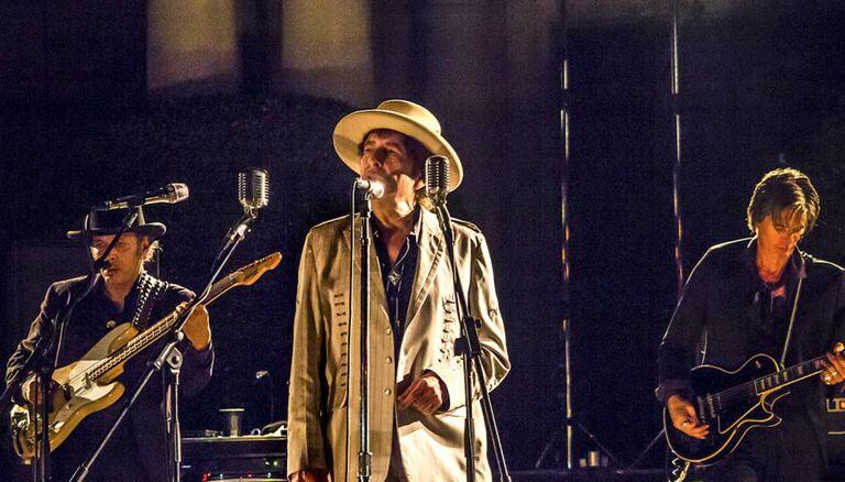 O cantor e poeta Bob Dylan durante apresentação em Barcelona.
