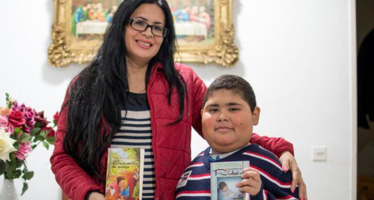 Rubén Darío Ávalos com a mãe
