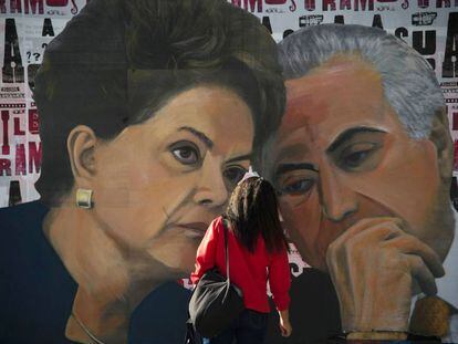 Dilma e Temer num painel na Avenida Paulista, em São Paulo.