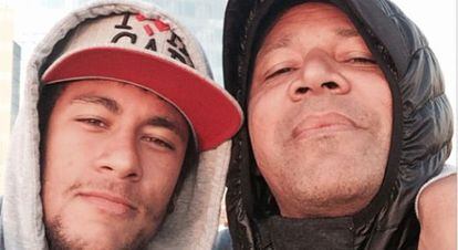 Neymar com seu pai em uma imagem do seu Instagram.
