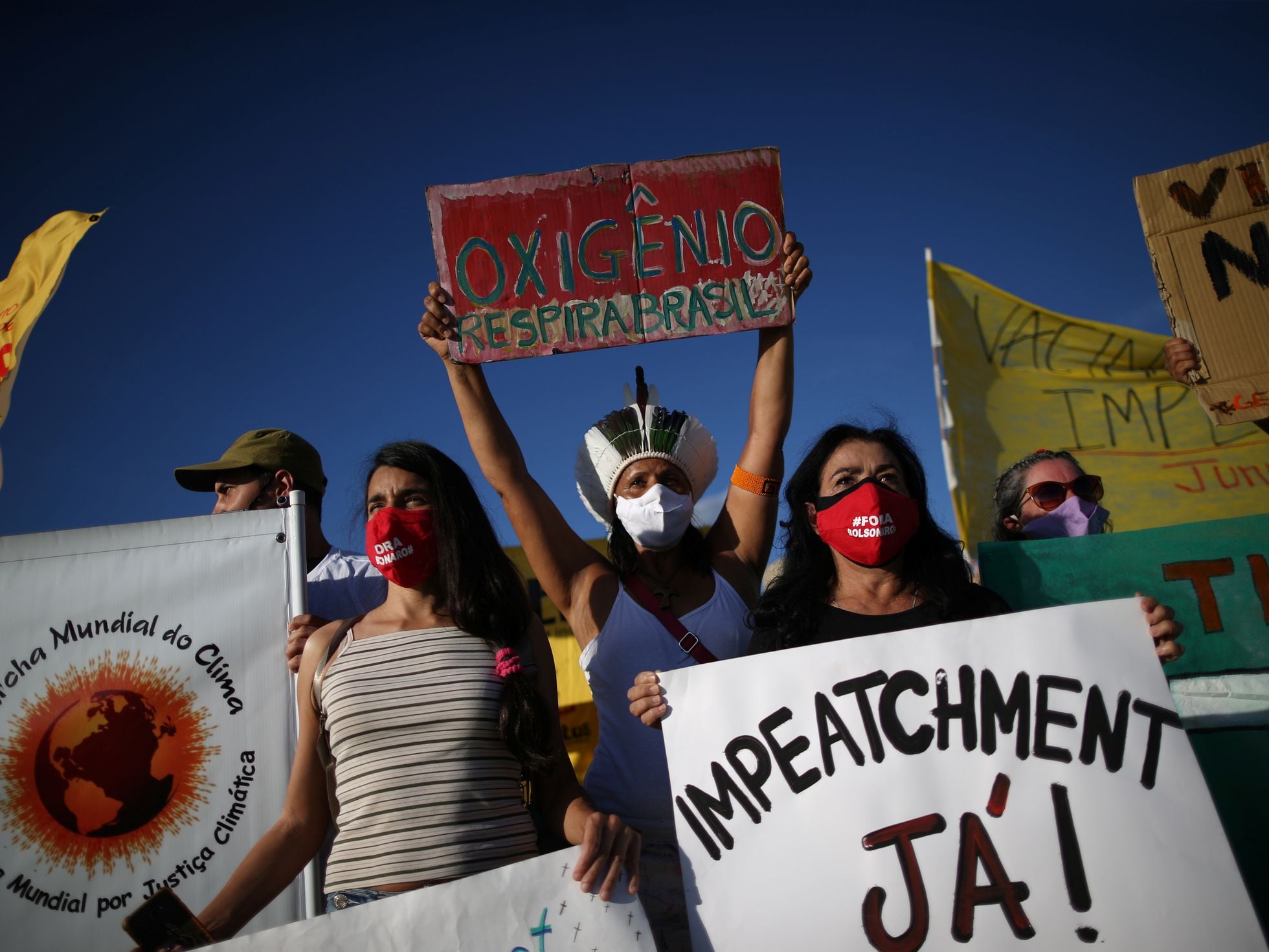 Manifestantes pedem saída de Bolsonaro e vacinas contra Covid-19