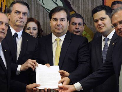 Onyx, Bolsonaro, Maia, Alcolumbre e Guedes, em fevereiro.